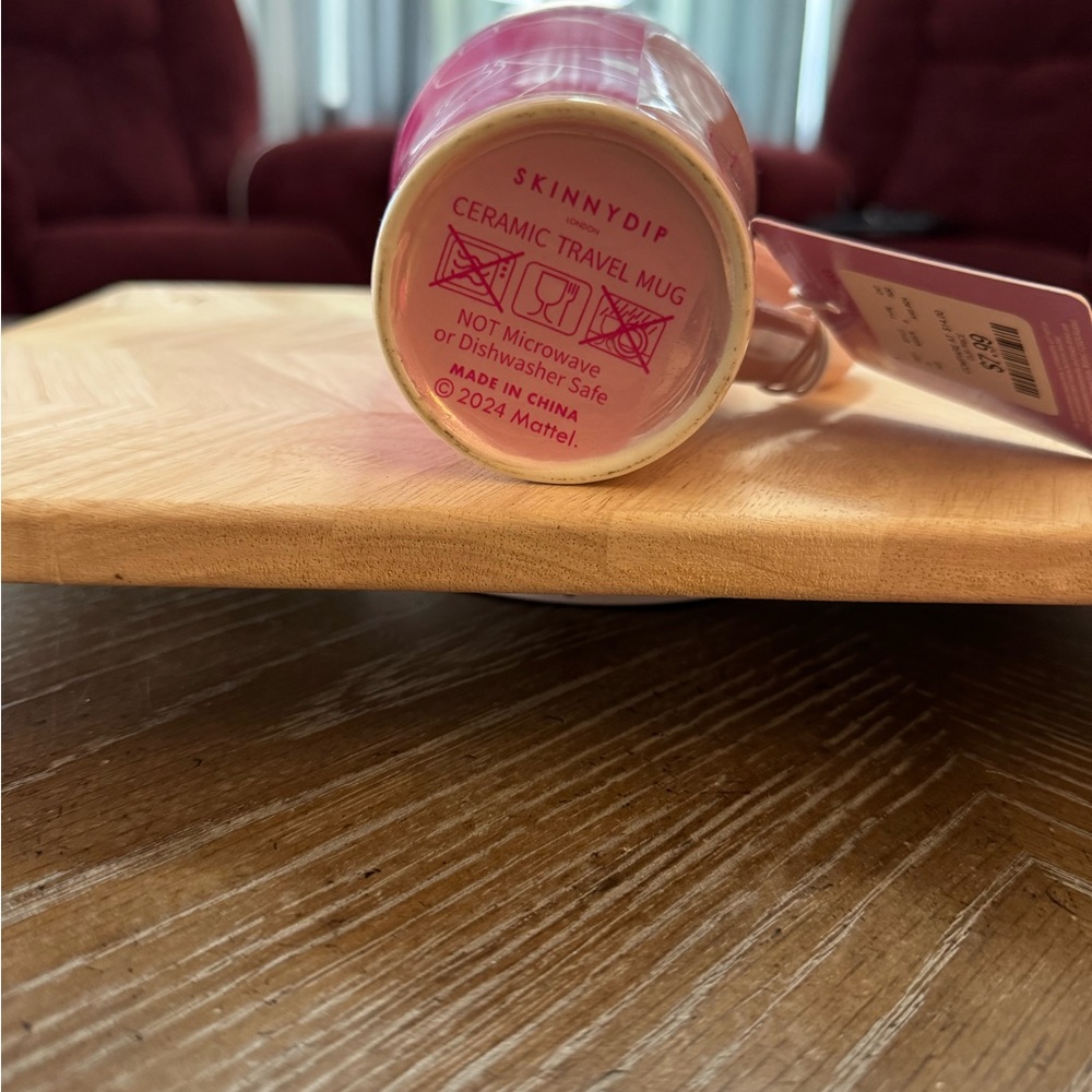 Barbie Glamorous Pink and Gold Accent Mug - Picture 9 of 10